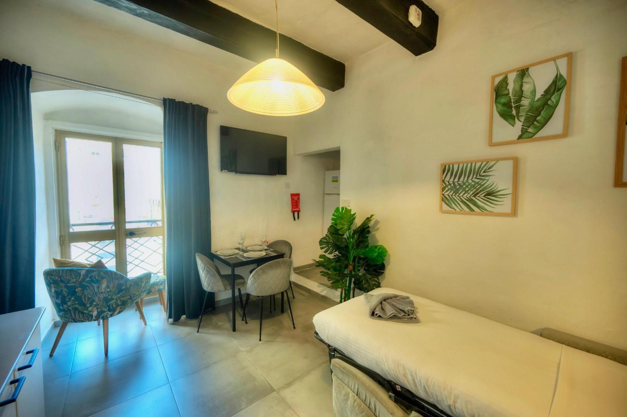 Cozy Flat. Swim Beach 2 Minutes Walk. The Old Valletta Mcri1-1 エクステリア 写真