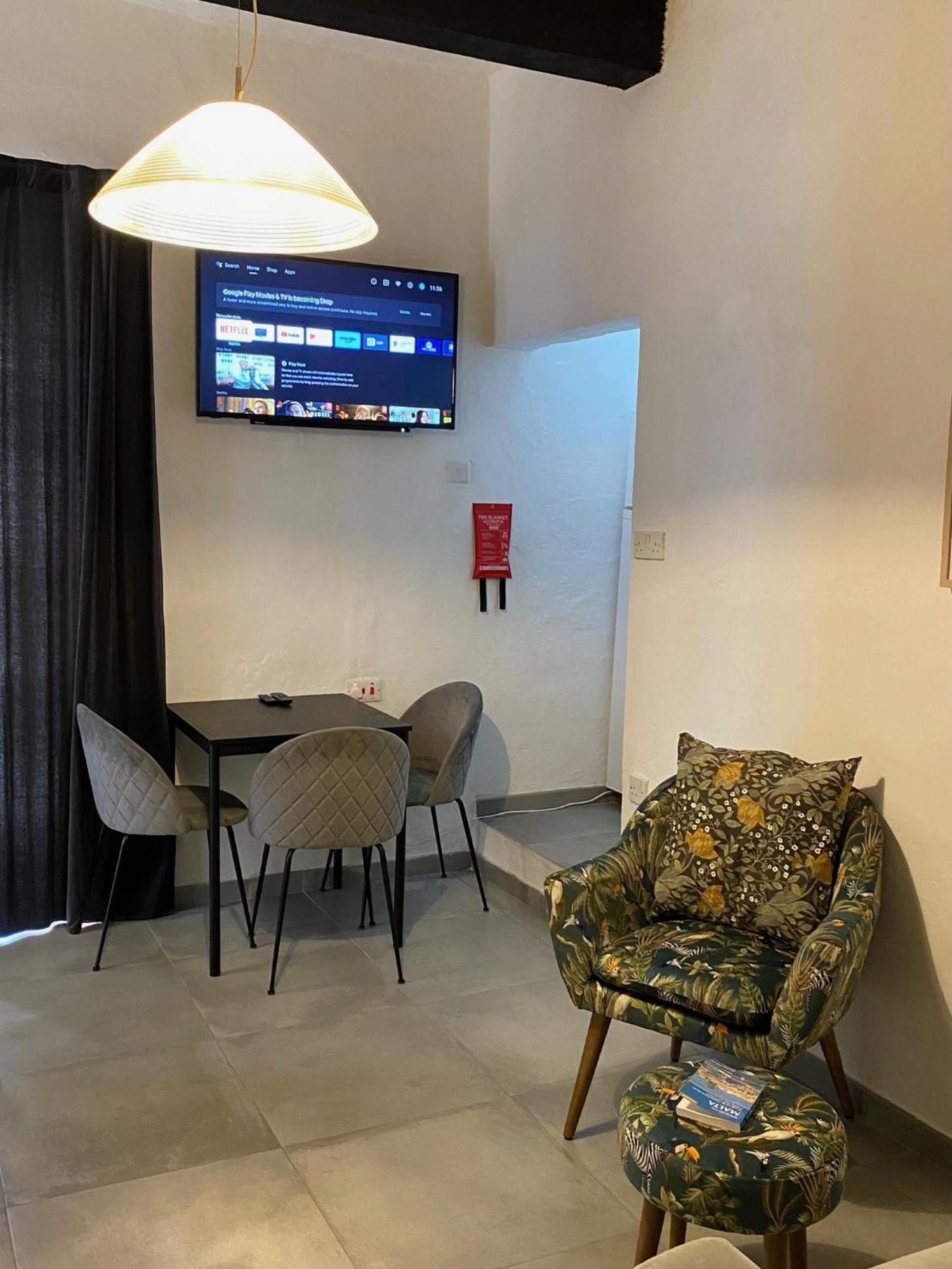 Cozy Flat. Swim Beach 2 Minutes Walk. The Old Valletta Mcri1-1 エクステリア 写真
